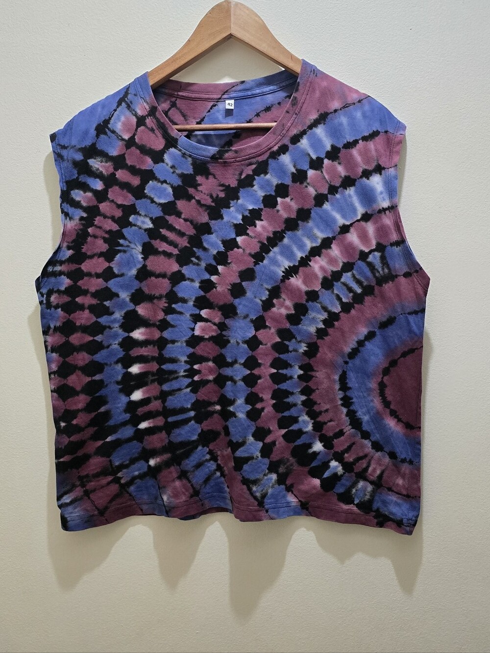 Sleeveless Tie-Dye Tank Top